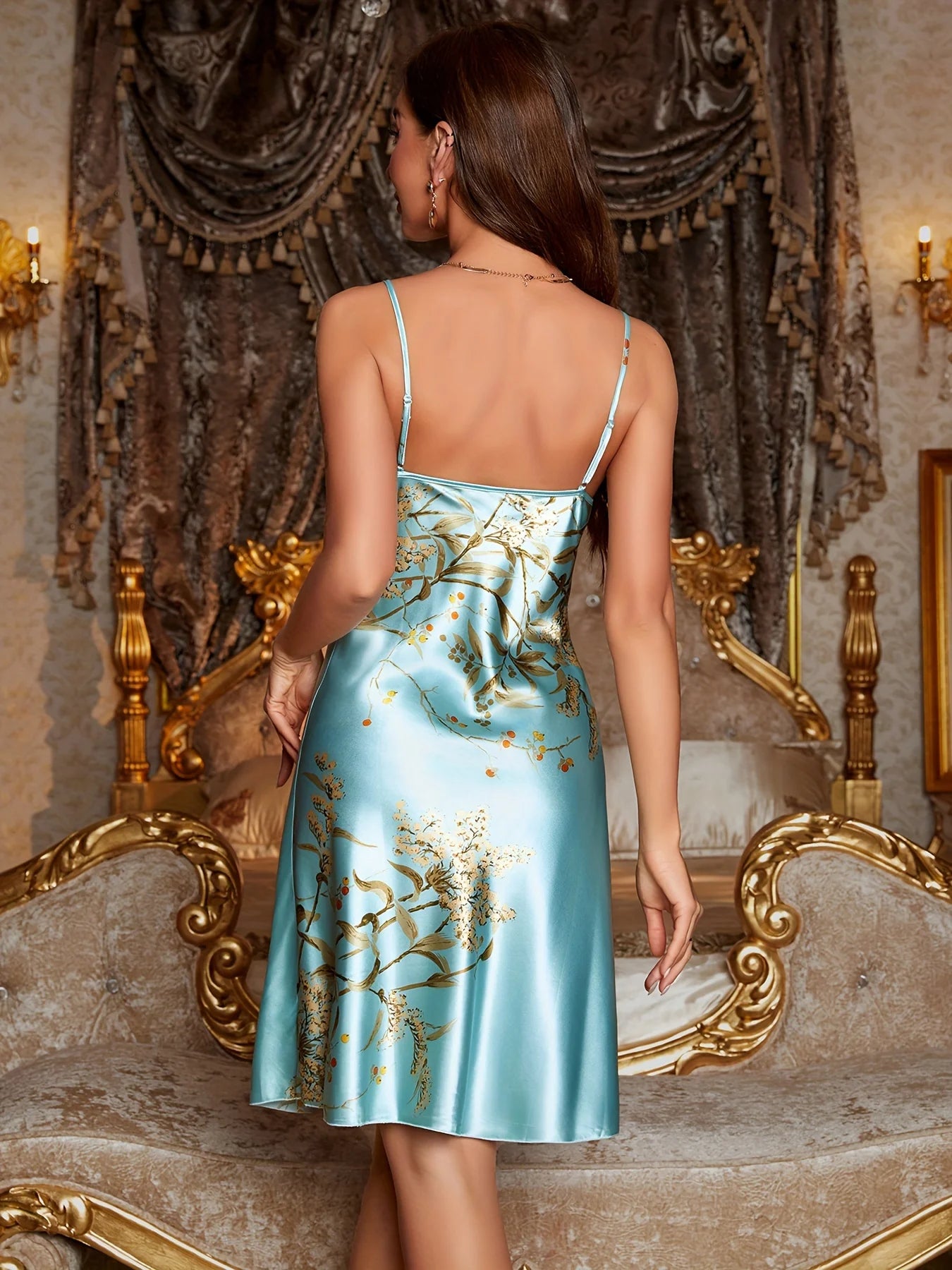 Rendez-vous Tardif – nuisette transparente au tombé léger | Nuisettes en satin et en soie