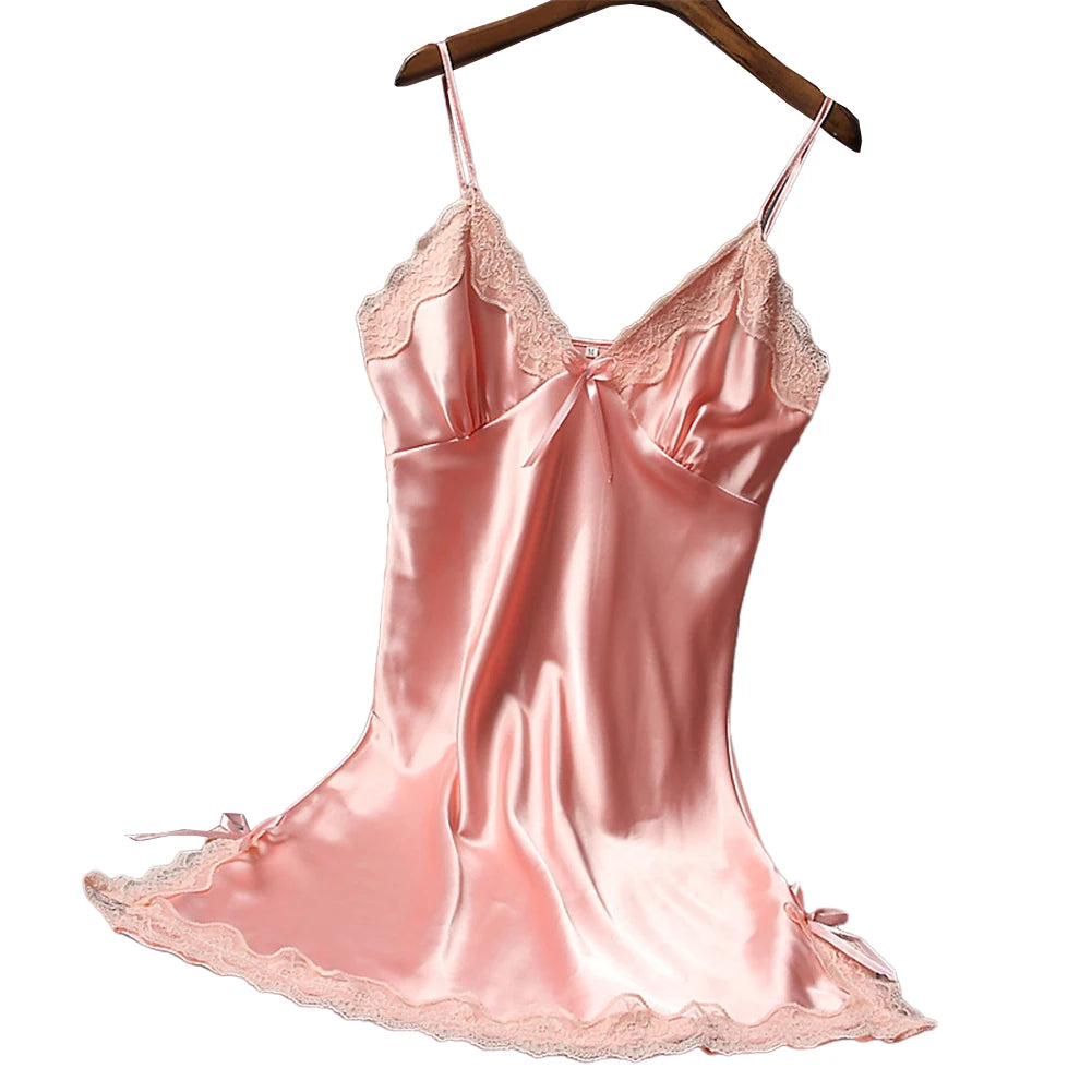 Petit Frisson – nuisette satin avec une présence simple (taille 40-60kg) | Nuisettes en satin, en dentelle et sexy