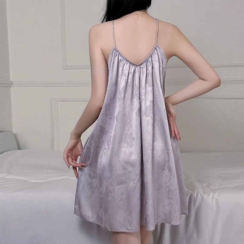 Nuit Douce – nuisette romantique au tombé léger | Nuisettes en satin et longue