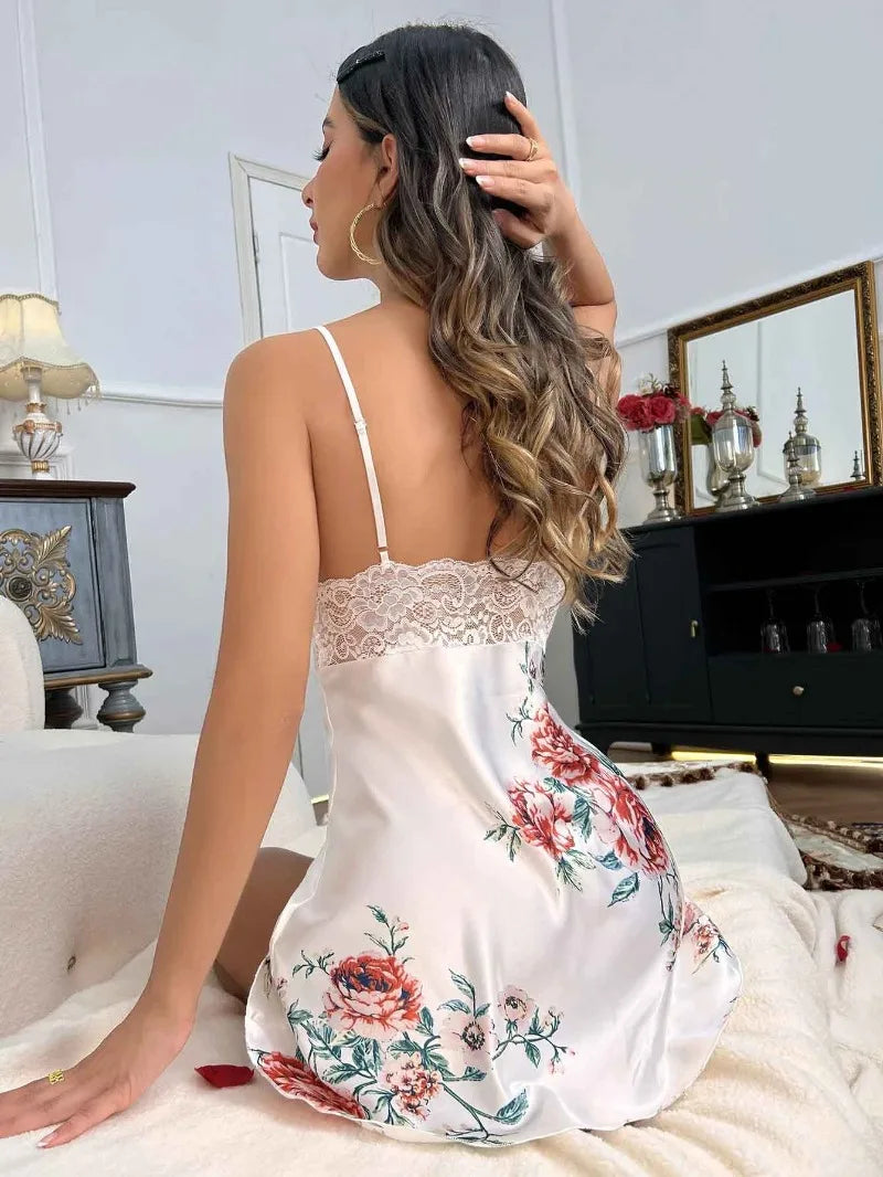 Nuisette en dentelle