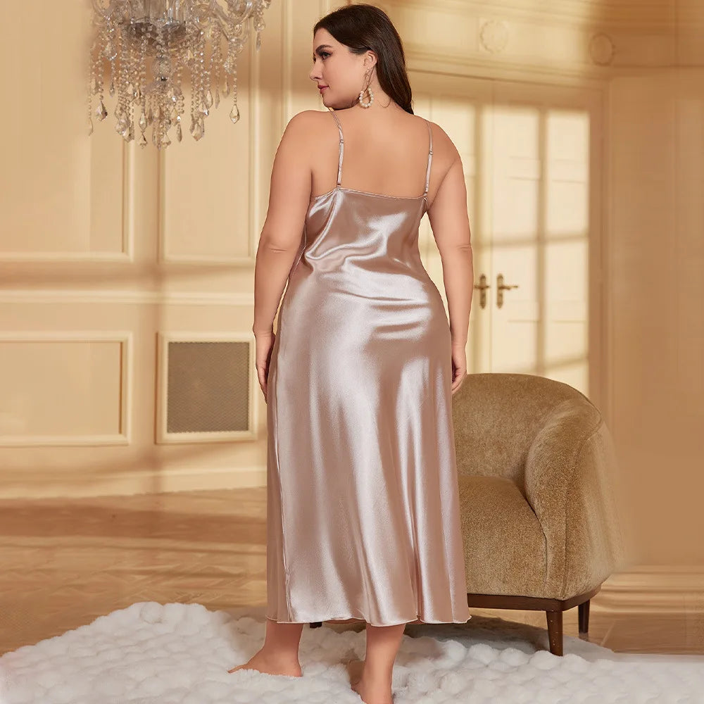 Rêve de Minuit – nuisette grande taille avec une présence simple | Nuisettes en satin, grandes tailles et sexy