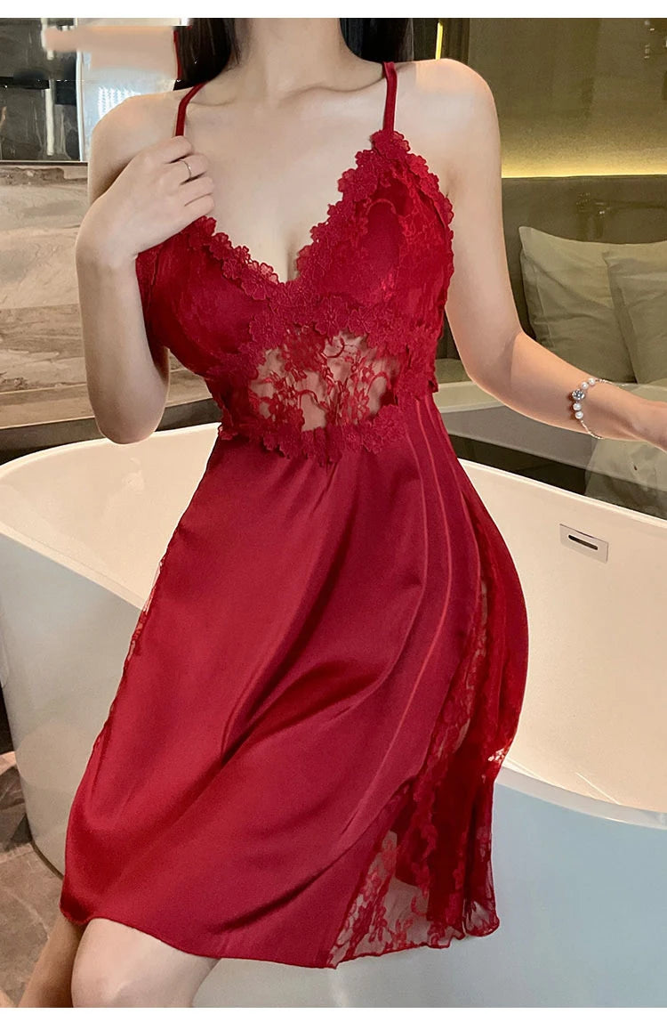 Nuit Douce – nuisette transparente avec des touches discrètes | Nuisettes en satin, transparente et en dentelle